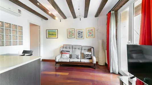 Apartments in Barcelona Ciutat Vella - photo 4