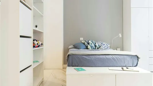 Rooms in Milano Zona 5 - Vigentino, Chiaravalle, Gratosoglio - photo 2