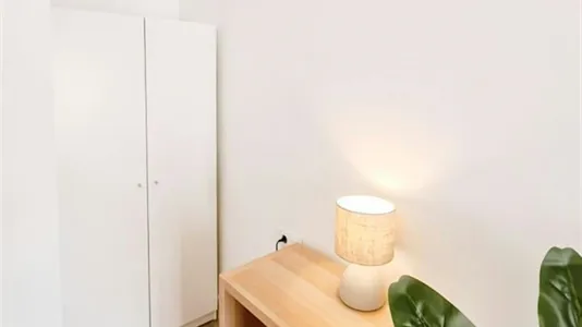 Rooms in Valencia Ciutat Vella - photo 4