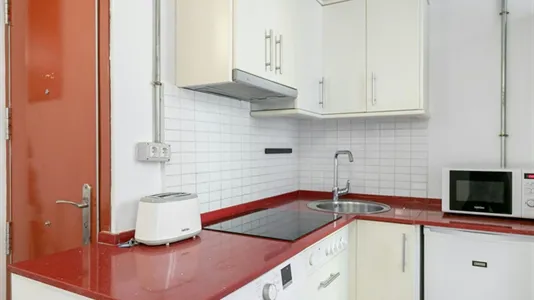 Apartments in Barcelona Ciutat Vella - photo 10