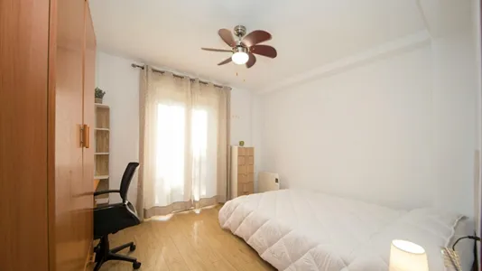 Rooms in Granada - photo 1