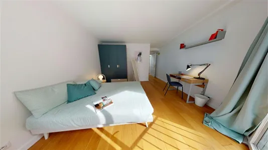 Rooms in Paris 19ème arrondissement - photo 2