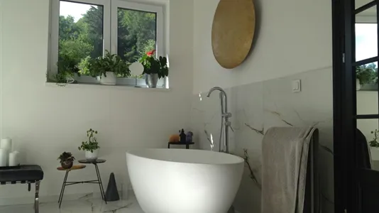 Houses in Alland - photo 7