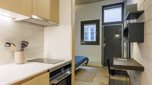 Apartments in Barcelona Ciutat Vella - photo 9