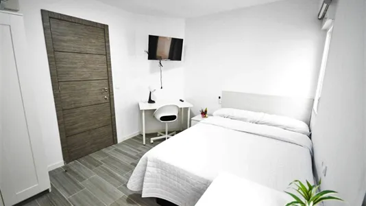 Rooms in Valencia Algirós - photo 4