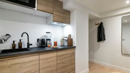 Houses in Lille - photo 7