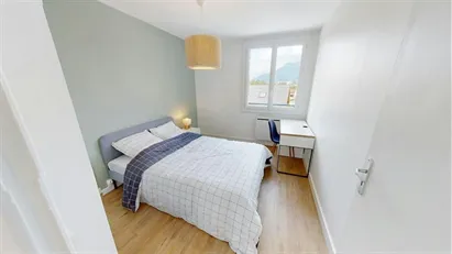 Room for rent in Grenoble, Auvergne-Rhône-Alpes