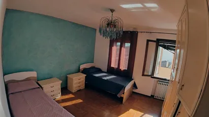 Room for rent in Padua, Veneto