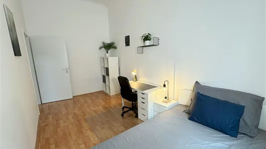 Rooms in Wien Meidling - photo 2