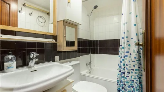 Rooms in Barcelona Les Corts - photo 10