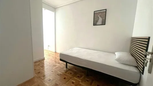 Rooms in Madrid Moncloa-Aravaca - photo 2