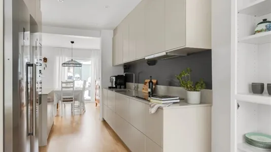 Houses in Upplands Väsby - photo 12