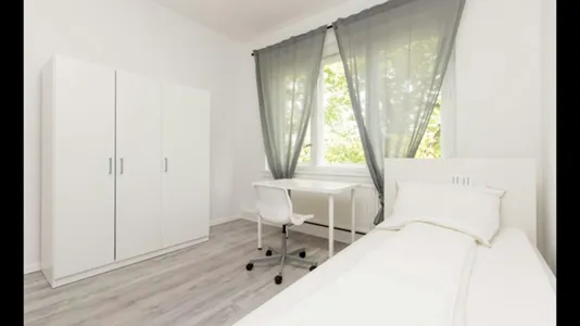Rooms in Berlin Neukölln - photo 3