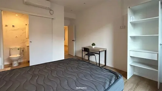 Rooms in Barcelona Eixample - photo 4