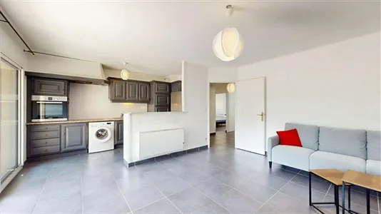 Rooms in Grenoble - photo 1