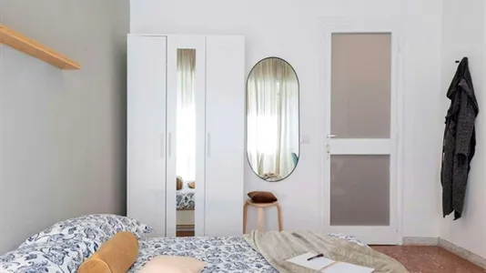 Rooms in Roma Municipio II – Parioli/Nomentano - photo 3