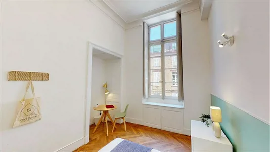 Rooms in Toulouse - photo 3