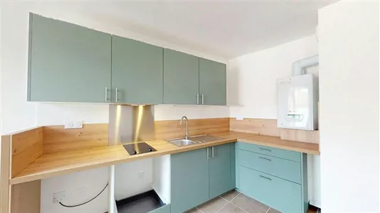 Apartments in Toulon - photo 2