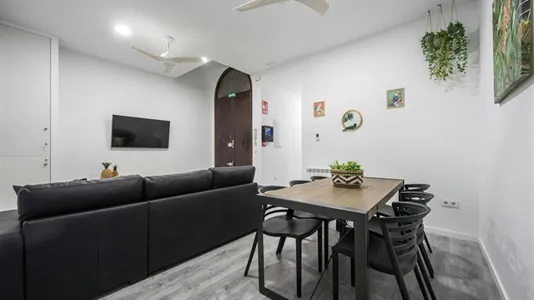 Rooms in Madrid Centro - photo 10