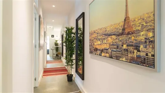 Rooms in Madrid Salamanca - photo 10