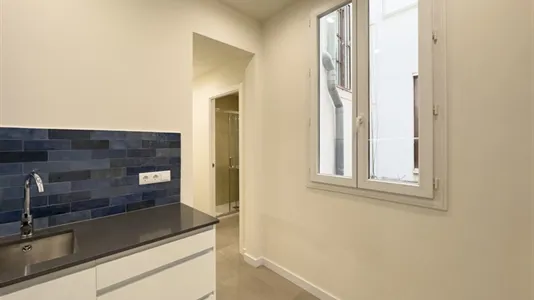 Apartments in Barcelona Ciutat Vella - photo 6