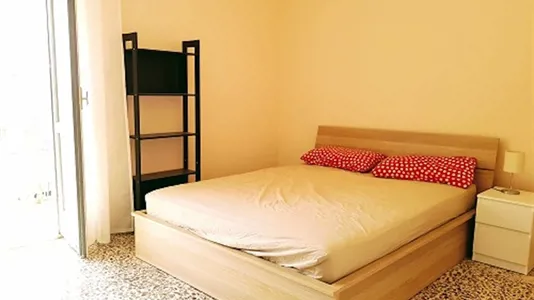 Rooms in Catania - photo 1