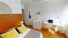 Room for rent, Lyon, Auvergne-Rhône-Alpes, &lt;span class=&quot;blurred street&quot; onclick=&quot;ProcessAdRequest(9063748)&quot;&gt;&lt;span class=&quot;hint&quot;&gt;See streetname&lt;/span&gt;[xxxxxxxxxxxxx]&lt;/span&gt;