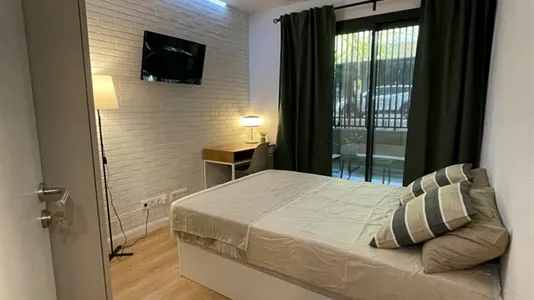 Rooms in L'Hospitalet de Llobregat - photo 2