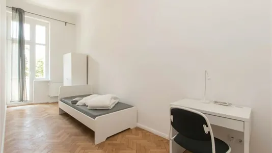 Rooms in Berlin Neukölln - photo 1