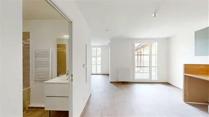 Apartment for rent in Toulon, Provence-Alpes-Côte d'Azur