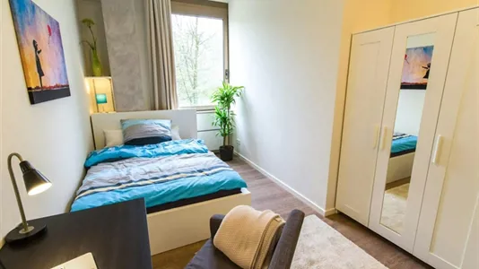 Rooms in Munich Ramersdorf-Perlach - photo 2