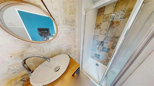 Rooms in Angoulême - photo 2
