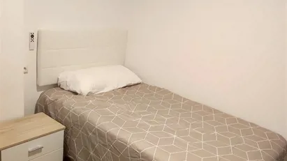 Room for rent in la Fontsanta, Comunidad Valenciana