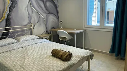 Room for rent in Neapoli-Sykies, Central Macedonia