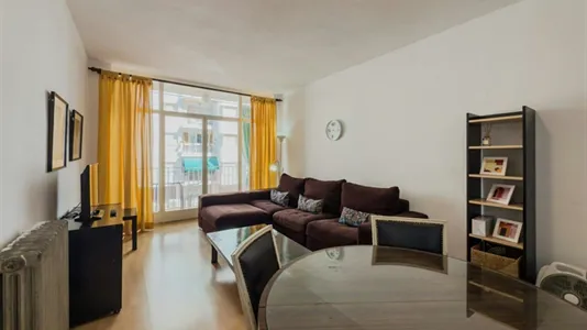 Apartments in Barcelona Eixample - photo 2