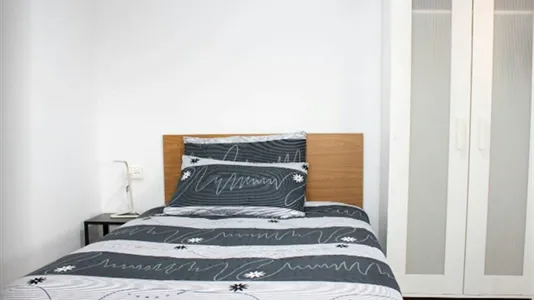 Apartments in Barcelona Ciutat Vella - photo 7