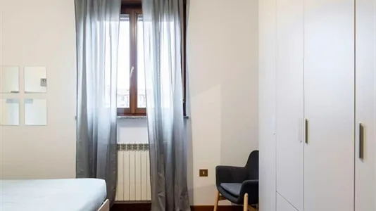 Rooms in Milano Zona 5 - Vigentino, Chiaravalle, Gratosoglio - photo 1