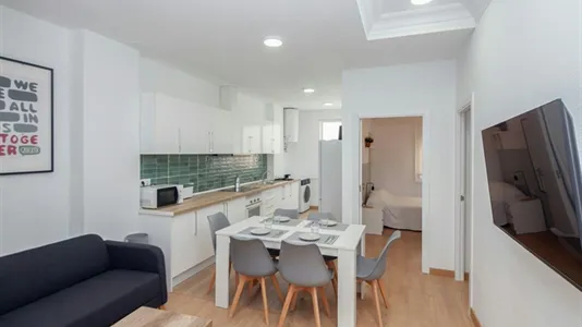 Rooms in Valencia Extramurs - photo 9