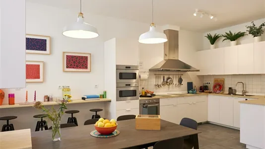 Rooms in Madrid Centro - photo 7