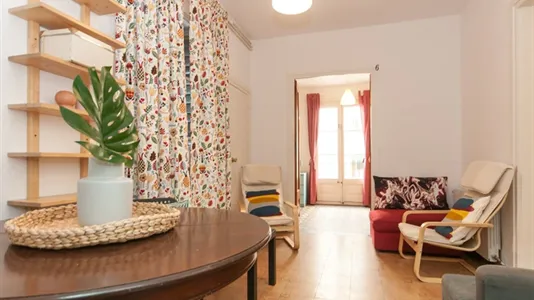 Rooms in Barcelona Ciutat Vella - photo 10