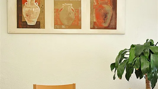 Rooms in Barcelona Eixample - photo 8