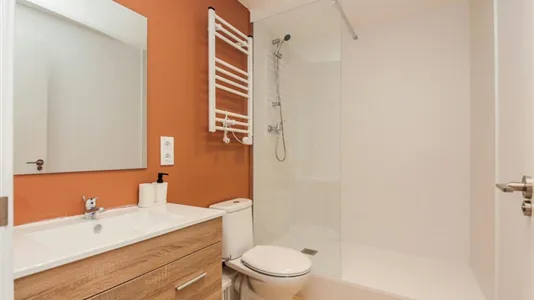 Rooms in Reus - photo 8