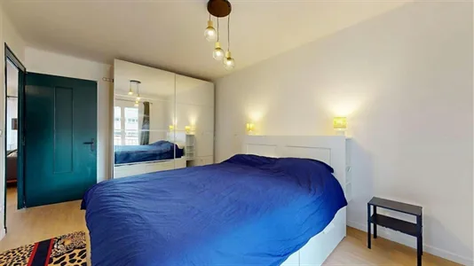 Rooms in Saint-Julien-en-Genevois - photo 4