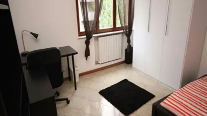 Room for rent in Milano Zona 9 - Porta Garibaldi, Niguarda, Milan
