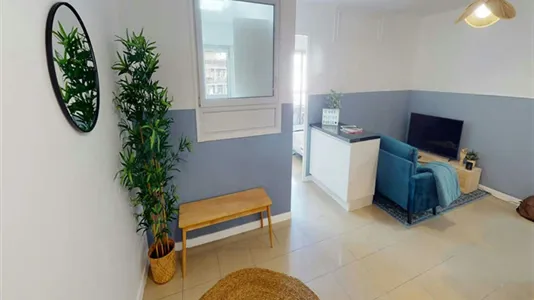 Rooms in Paris 19ème arrondissement - photo 7