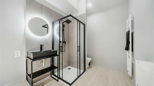 Rooms in Charleroi - photo 3