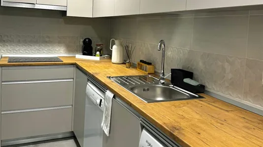 Rooms in Madrid Chamartín - photo 9