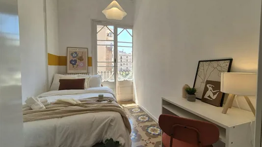 Rooms in Barcelona Eixample - photo 3
