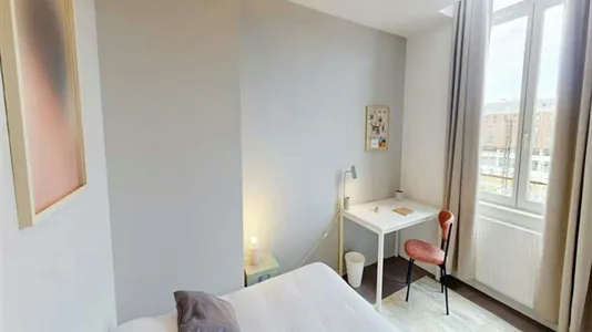 Rooms in Lyon - photo 1