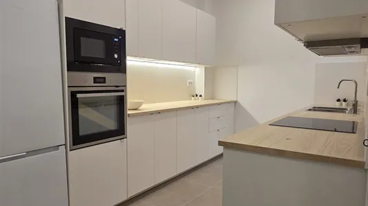 Rooms in Barcelona Eixample - photo 8